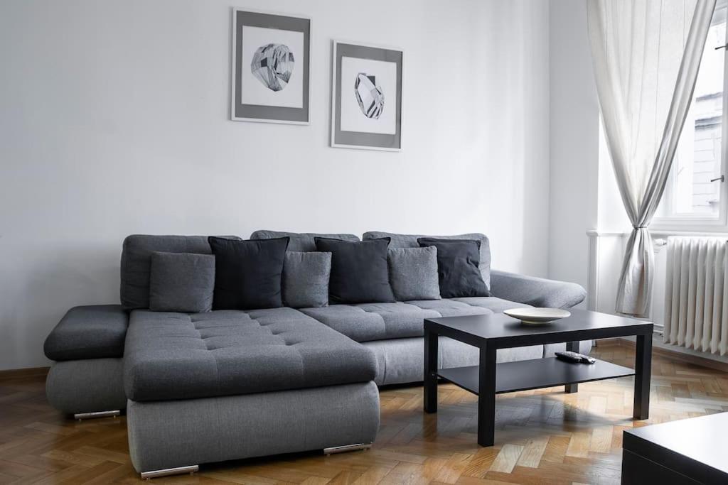 Prince Matyas Apartment Praga Zewnętrze zdjęcie